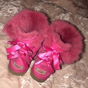 UGGS